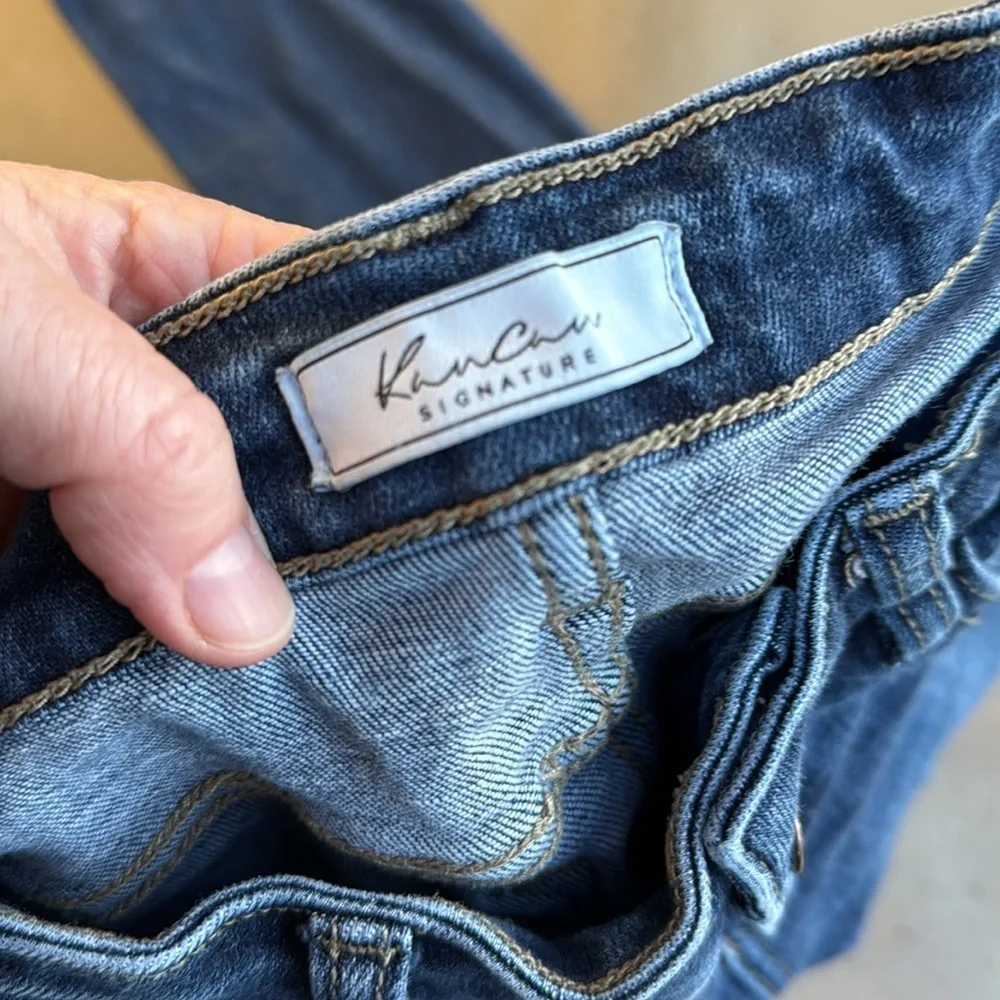 KanCan low rise ankle skinny distressed jeans style VBK1666XT size 24